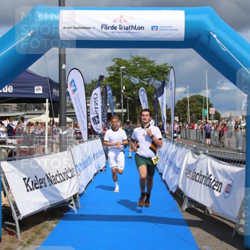 16.08.2026 - KN Förde Triathlon 2026 Markus Tischler http://msf.ph/oto/10002052 16.08.2026 13:49:53 Ziel 590, 701, 705, 590, 701, 705 meine-sportfotos.de
