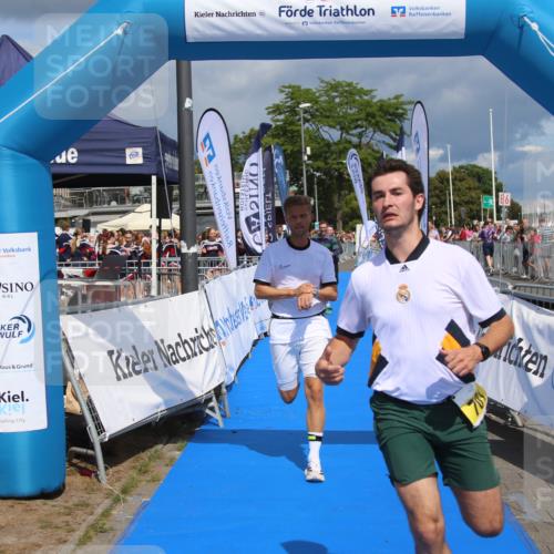 16.08.2026 - KN Förde Triathlon 2026 Markus Tischler http://msf.ph/oto/10002058 16.08.2026 13:49:54 Ziel 590, 701, 705, 590, 701, 705 meine-sportfotos.de