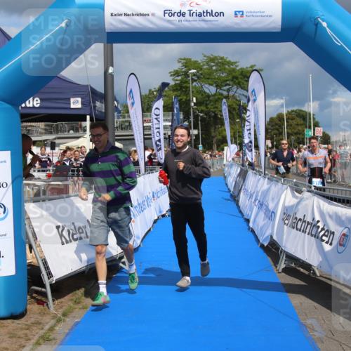 16.08.2026 - KN Förde Triathlon 2026 Markus Tischler http://msf.ph/oto/10002066 16.08.2026 13:49:59 Ziel 701, 705, 701, 705 meine-sportfotos.de
