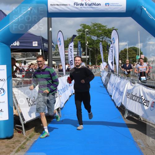 16.08.2026 - KN Förde Triathlon 2026 Markus Tischler http://msf.ph/oto/10002067 16.08.2026 13:49:59 Ziel 701, 705, 701, 705 meine-sportfotos.de
