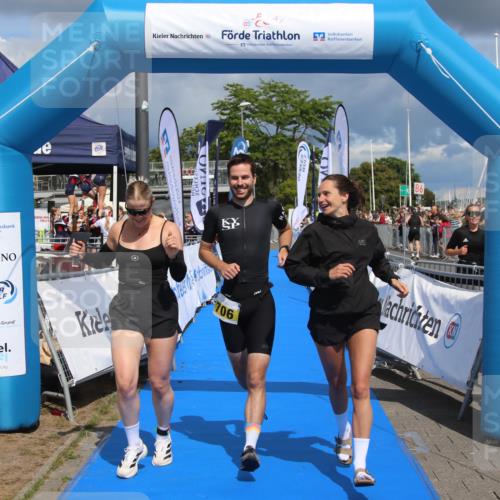 16.08.2026 - KN Förde Triathlon 2026 Markus Tischler http://msf.ph/oto/10002089 16.08.2026 13:50:42 Ziel 559, 706, 559, 706 meine-sportfotos.de