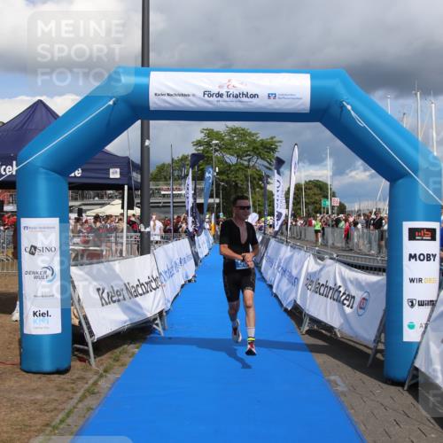 16.08.2026 - KN Förde Triathlon 2026 Markus Tischler http://msf.ph/oto/10002101 16.08.2026 13:51:22 Ziel 568, 568 meine-sportfotos.de