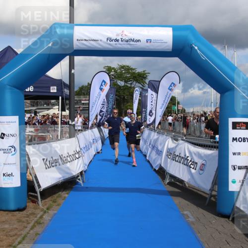 16.08.2026 - KN Förde Triathlon 2026 Markus Tischler http://msf.ph/oto/10002105 16.08.2026 13:51:41 Ziel 708, 708 meine-sportfotos.de