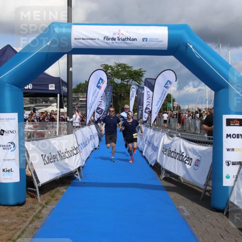 16.08.2026 - KN Förde Triathlon 2026 Markus Tischler http://msf.ph/oto/10002106 16.08.2026 13:51:41 Ziel 708, 708 meine-sportfotos.de
