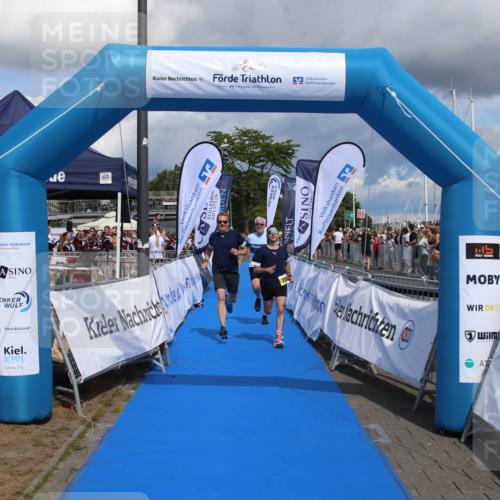 16.08.2026 - KN Förde Triathlon 2026 Markus Tischler http://msf.ph/oto/10002108 16.08.2026 13:51:41 Ziel 708, 708 meine-sportfotos.de