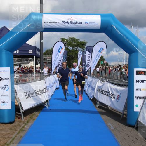 16.08.2026 - KN Förde Triathlon 2026 Markus Tischler http://msf.ph/oto/10002110 16.08.2026 13:51:41 Ziel 708, 708 meine-sportfotos.de