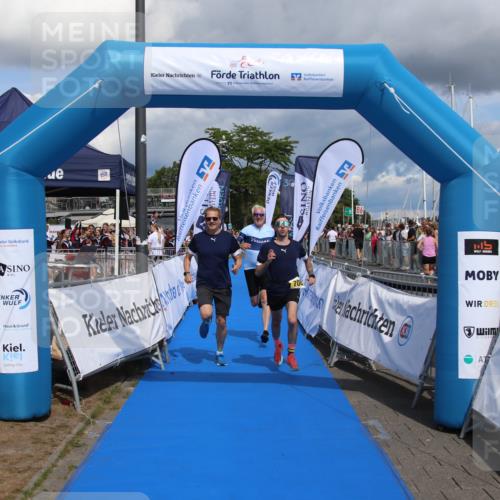 16.08.2026 - KN Förde Triathlon 2026 Markus Tischler http://msf.ph/oto/10002113 16.08.2026 13:51:41 Ziel 708, 708 meine-sportfotos.de