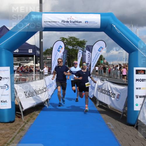 16.08.2026 - KN Förde Triathlon 2026 Markus Tischler http://msf.ph/oto/10002114 16.08.2026 13:51:41 Ziel 708, 708 meine-sportfotos.de