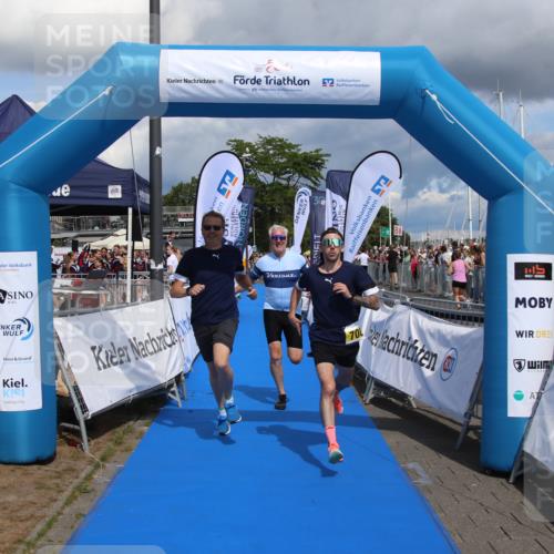 16.08.2026 - KN Förde Triathlon 2026 Markus Tischler http://msf.ph/oto/10002117 16.08.2026 13:51:42 Ziel 708, 708 meine-sportfotos.de