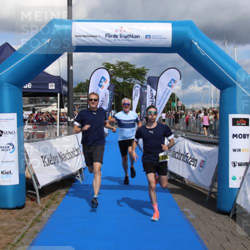 16.08.2026 - KN Förde Triathlon 2026 Markus Tischler http://msf.ph/oto/10002118 16.08.2026 13:51:42 Ziel 708, 708 meine-sportfotos.de