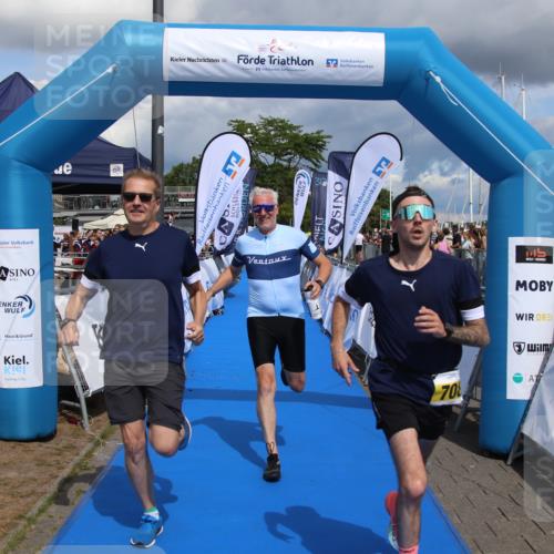 16.08.2026 - KN Förde Triathlon 2026 Markus Tischler http://msf.ph/oto/10002123 16.08.2026 13:51:42 Ziel 708, 708 meine-sportfotos.de