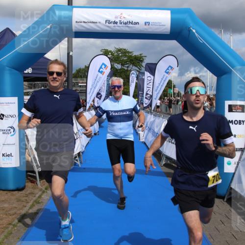 16.08.2026 - KN Förde Triathlon 2026 Markus Tischler http://msf.ph/oto/10002124 16.08.2026 13:51:42 Ziel 708, 708 meine-sportfotos.de