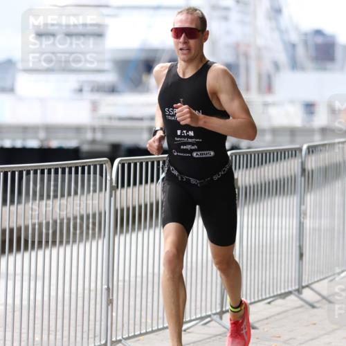 16.08.2026 - KN Förde Triathlon 2026 Antke Förster http://msf.ph/oto/10003396 16.08.2026 13:16:39 Laufen  meine-sportfotos.de