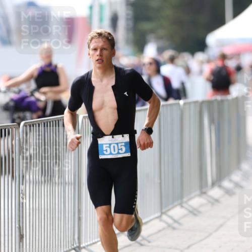 16.08.2026 - KN Förde Triathlon 2026 Antke Förster http://msf.ph/oto/10003420 16.08.2026 13:21:48 Laufen 505 meine-sportfotos.de