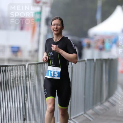 16.08.2026 - KN Förde Triathlon 2026 Antke Förster http://msf.ph/oto/10003466 16.08.2026 09:57:39 Laufen 115 meine-sportfotos.de