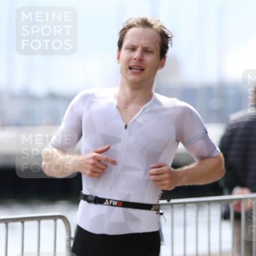 16.08.2026 - KN Förde Triathlon 2026 Antke Förster http://msf.ph/oto/10003492 16.08.2026 13:23:11 Laufen  meine-sportfotos.de