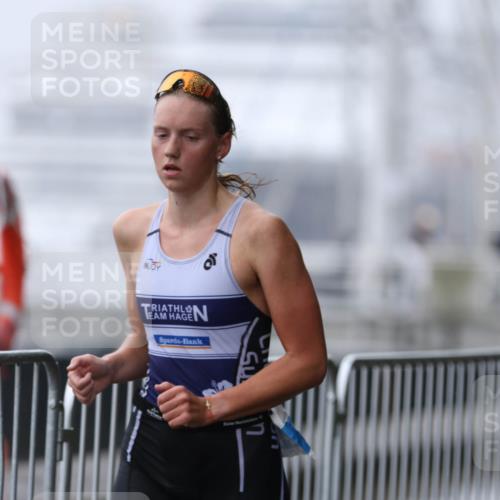 16.08.2026 - KN Förde Triathlon 2026 Antke Förster http://msf.ph/oto/10003493 16.08.2026 09:57:58 Laufen  meine-sportfotos.de