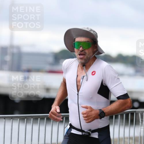 16.08.2026 - KN Förde Triathlon 2026 Antke Förster http://msf.ph/oto/10003500 16.08.2026 11:39:37 Laufen  meine-sportfotos.de