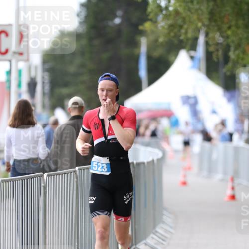 16.08.2026 - KN Förde Triathlon 2026 Antke Förster http://msf.ph/oto/10003540 16.08.2026 13:25:30 Laufen 523 meine-sportfotos.de