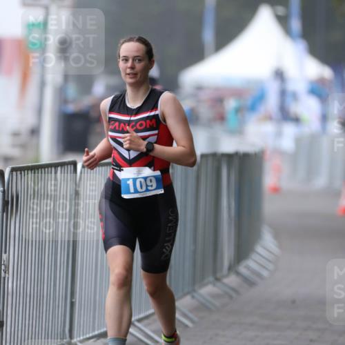 16.08.2026 - KN Förde Triathlon 2026 Antke Förster http://msf.ph/oto/10003541 16.08.2026 10:01:30 Laufen 109 meine-sportfotos.de