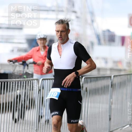 16.08.2026 - KN Förde Triathlon 2026 Antke Förster http://msf.ph/oto/10003560 16.08.2026 11:41:21 Laufen 310 meine-sportfotos.de
