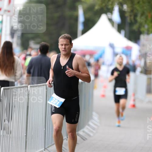 16.08.2026 - KN Förde Triathlon 2026 Antke Förster http://msf.ph/oto/10003608 16.08.2026 11:42:16 Laufen 301, 2, 2 meine-sportfotos.de