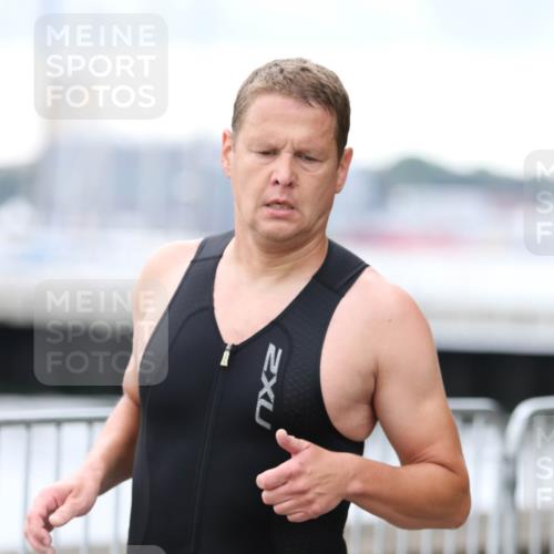 16.08.2026 - KN Förde Triathlon 2026 Antke Förster http://msf.ph/oto/10003617 16.08.2026 11:42:21 Laufen 301 meine-sportfotos.de