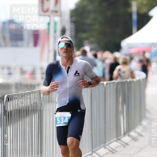 16.08.2026 - KN Förde Triathlon 2026 Antke Förster http://msf.ph/oto/10003621 16.08.2026 13:26:28 Laufen 534 meine-sportfotos.de