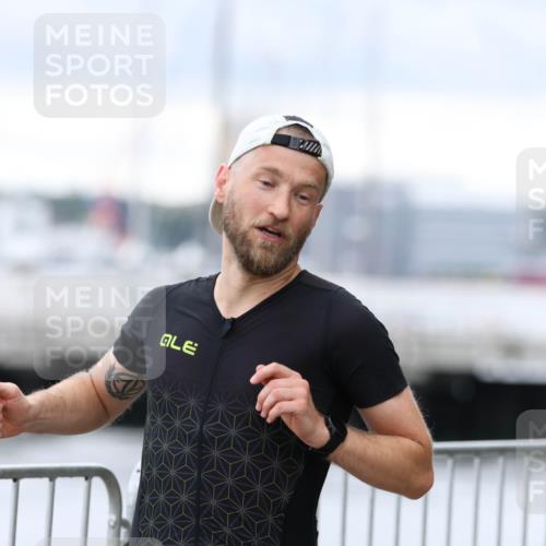 16.08.2026 - KN Förde Triathlon 2026 Antke Förster http://msf.ph/oto/10003635 16.08.2026 11:42:26 Laufen 329 meine-sportfotos.de