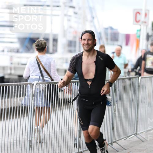 16.08.2026 - KN Förde Triathlon 2026 Antke Förster http://msf.ph/oto/10003644 16.08.2026 11:42:55 Laufen  meine-sportfotos.de