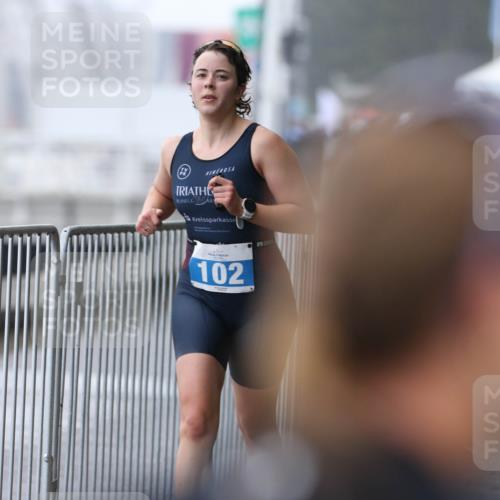 16.08.2026 - KN Förde Triathlon 2026 Antke Förster http://msf.ph/oto/10003649 16.08.2026 10:03:21 Laufen 102 meine-sportfotos.de