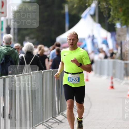 16.08.2026 - KN Förde Triathlon 2026 Antke Förster http://msf.ph/oto/10003663 16.08.2026 13:27:13 Laufen 528 meine-sportfotos.de
