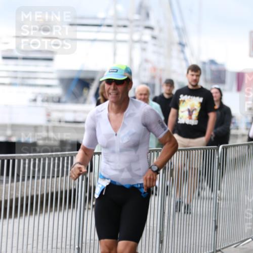 16.08.2026 - KN Förde Triathlon 2026 Antke Förster http://msf.ph/oto/10003677 16.08.2026 11:43:06 Laufen  meine-sportfotos.de