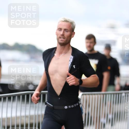 16.08.2026 - KN Förde Triathlon 2026 Antke Förster http://msf.ph/oto/10003695 16.08.2026 11:43:17 Laufen  meine-sportfotos.de