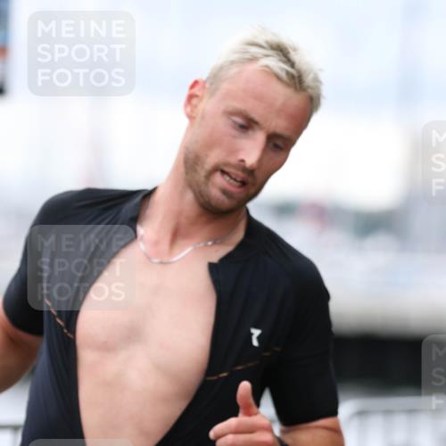 16.08.2026 - KN Förde Triathlon 2026 Antke Förster http://msf.ph/oto/10003701 16.08.2026 11:43:18 Laufen 7 meine-sportfotos.de