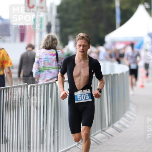 16.08.2026 - KN Förde Triathlon 2026 Antke Förster http://msf.ph/oto/10003744 16.08.2026 13:28:33 Laufen 505 meine-sportfotos.de