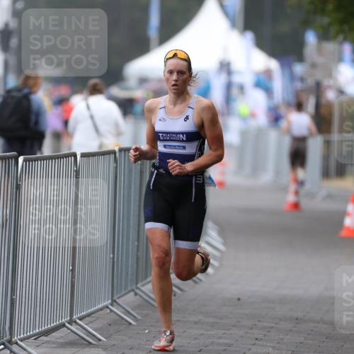 16.08.2026 - KN Förde Triathlon 2026 Antke Förster http://msf.ph/oto/10003760 16.08.2026 10:04:51 Laufen  meine-sportfotos.de