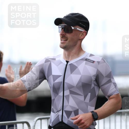 16.08.2026 - KN Förde Triathlon 2026 Antke Förster http://msf.ph/oto/10003790 16.08.2026 13:28:50 Laufen 2026, 521 meine-sportfotos.de