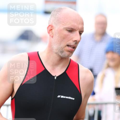 16.08.2026 - KN Förde Triathlon 2026 Antke Förster http://msf.ph/oto/10003797 16.08.2026 11:44:30 Laufen 9202, 325 meine-sportfotos.de