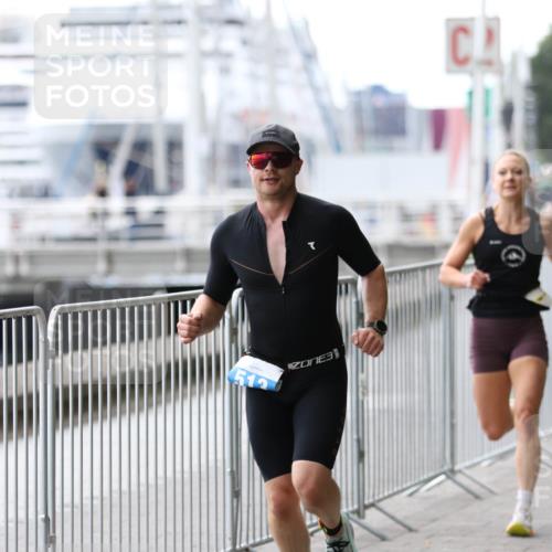 16.08.2026 - KN Förde Triathlon 2026 Antke Förster http://msf.ph/oto/10003798 16.08.2026 13:28:57 Laufen 70 meine-sportfotos.de