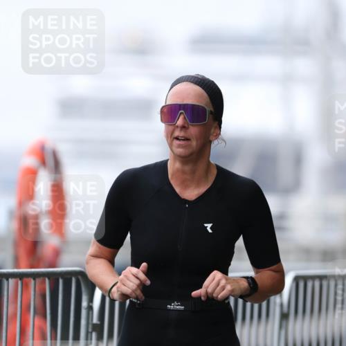 16.08.2026 - KN Förde Triathlon 2026 Antke Förster http://msf.ph/oto/10003888 16.08.2026 10:06:01 Laufen  meine-sportfotos.de