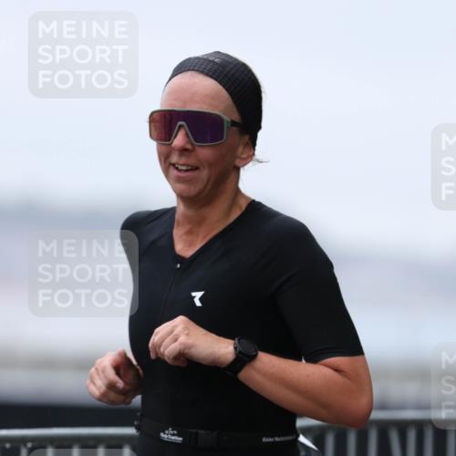 16.08.2026 - KN Förde Triathlon 2026 Antke Förster http://msf.ph/oto/10003896 16.08.2026 10:06:02 Laufen  meine-sportfotos.de