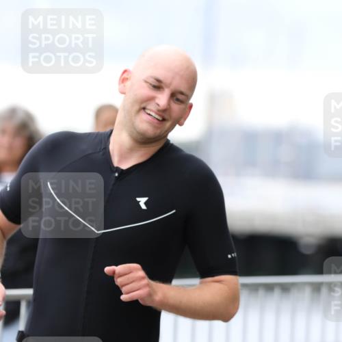 16.08.2026 - KN Förde Triathlon 2026 Antke Förster http://msf.ph/oto/10003901 16.08.2026 11:45:58 Laufen 319 meine-sportfotos.de