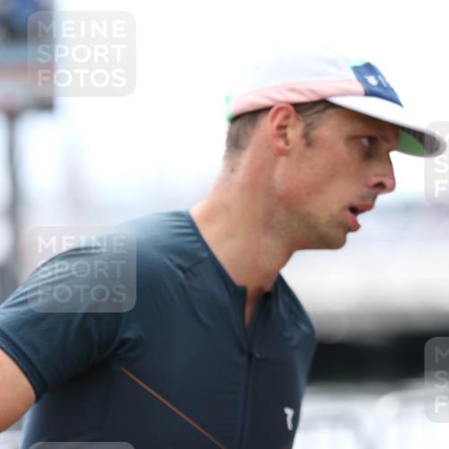 16.08.2026 - KN Förde Triathlon 2026 Antke Förster http://msf.ph/oto/10003906 16.08.2026 13:29:34 Laufen  meine-sportfotos.de