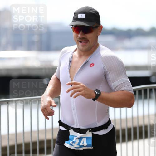 16.08.2026 - KN Förde Triathlon 2026 Antke Förster http://msf.ph/oto/10003966 16.08.2026 13:30:42 Laufen 24 meine-sportfotos.de