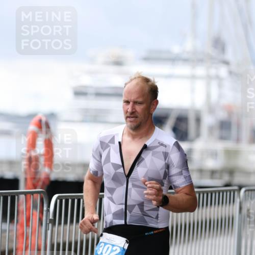 16.08.2026 - KN Förde Triathlon 2026 Antke Förster http://msf.ph/oto/10003989 16.08.2026 11:46:29 Laufen 302 meine-sportfotos.de