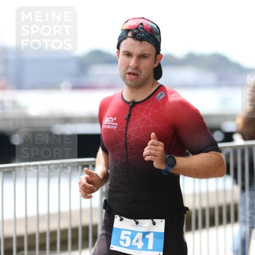 16.08.2026 - KN Förde Triathlon 2026 Antke Förster http://msf.ph/oto/10004098 16.08.2026 13:31:40 Laufen 541, 09, 9 meine-sportfotos.de