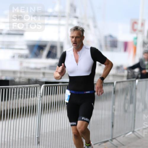 16.08.2026 - KN Förde Triathlon 2026 Antke Förster http://msf.ph/oto/10004149 16.08.2026 11:48:35 Laufen  meine-sportfotos.de