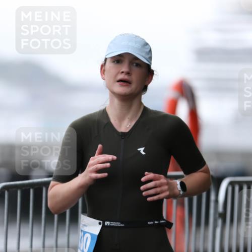 16.08.2026 - KN Förde Triathlon 2026 Antke Förster http://msf.ph/oto/10004172 16.08.2026 10:08:53 Laufen  meine-sportfotos.de