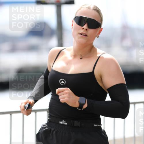 16.08.2026 - KN Förde Triathlon 2026 Antke Förster http://msf.ph/oto/10004214 16.08.2026 13:32:38 Laufen  meine-sportfotos.de